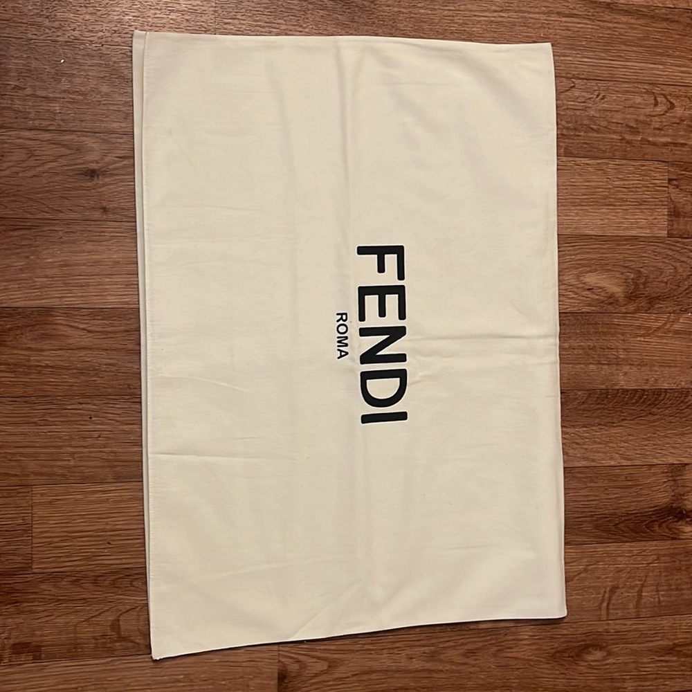 Fendi dust bag 💜 authentic 💜